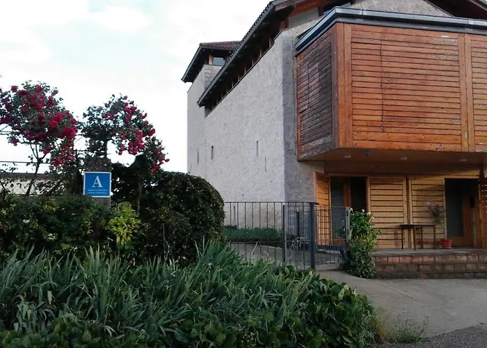 Casa Torre Cantoblanco Hostel